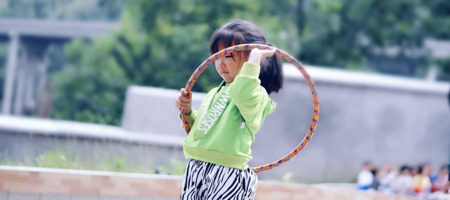 即将毕业的葡萄幼儿园小朋友们